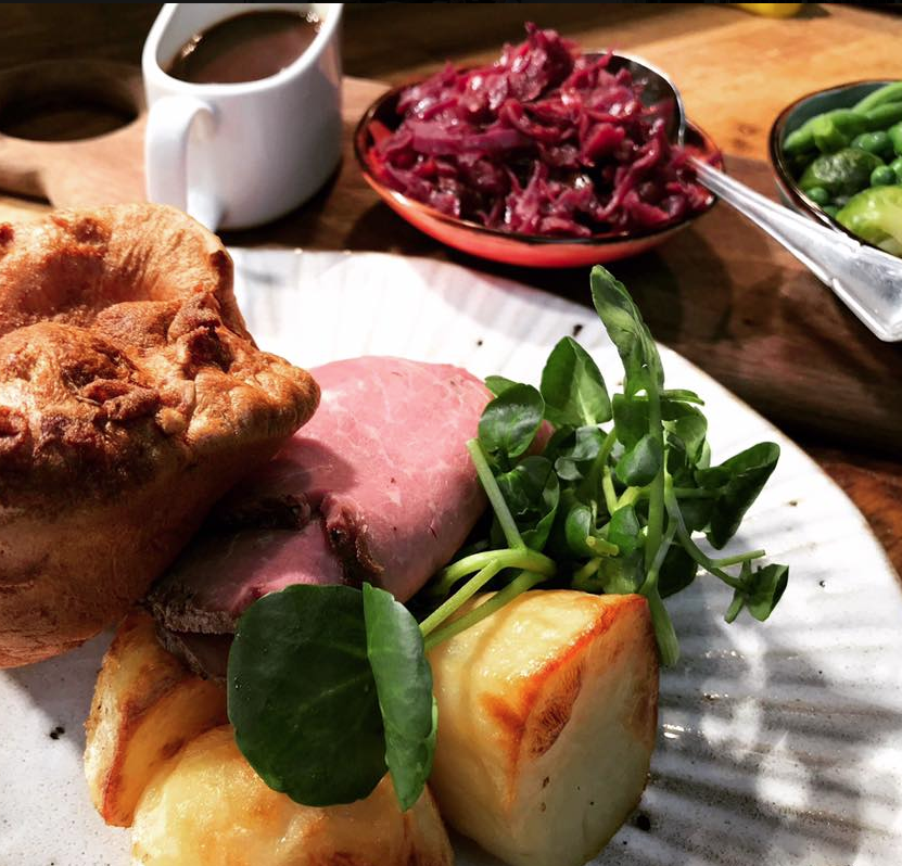 We're so pleased to back! And we ❤️ Sunday Roasts - served from 12noon til 6pm every Sunday!

🍽 1 COURSE from £10 🍽

Serving our Children’s &amp; Vegan Menu too!

To book;
☎️ 01743 355055
📲 Message us here
OR BOOK ONLINE here: thepeachtree.co.uk/make-a-reserva…