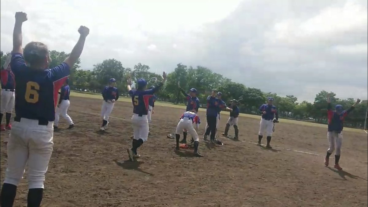 spwinds12's tweet photo. 本日プライドドリームカップ
準決勝　（株）ラックナム様
でしたが！1ー1の同点！
促進でも決着つかず。
じゃんけんで勝つことができました！

決勝は１２日９時半
紅葉山公園で超強豪
神出設計ecoaハウス様と試合です！

とてつもない相手ですが、頑張りたいと思います！ https://t.co/4GIbp868ZD