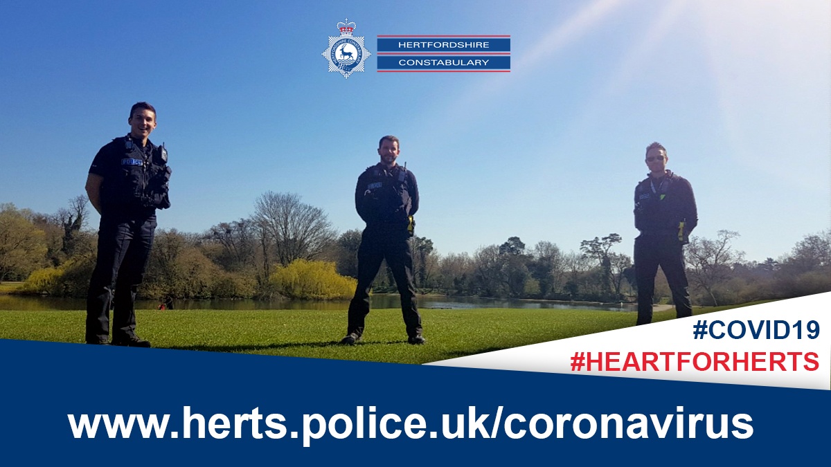 HertsPolice's tweet photo. Disappointingly, whilst most people enjoyed themselves yesterday, there were a few incidents where our officers were spat at. Spitting at officers or emergency workers is never acceptable. Anyone doing so should expect to be charged.
👮🏼🌈💙
#COVID19 #HeartforHerts https://t.co/lQYOES6wiZ