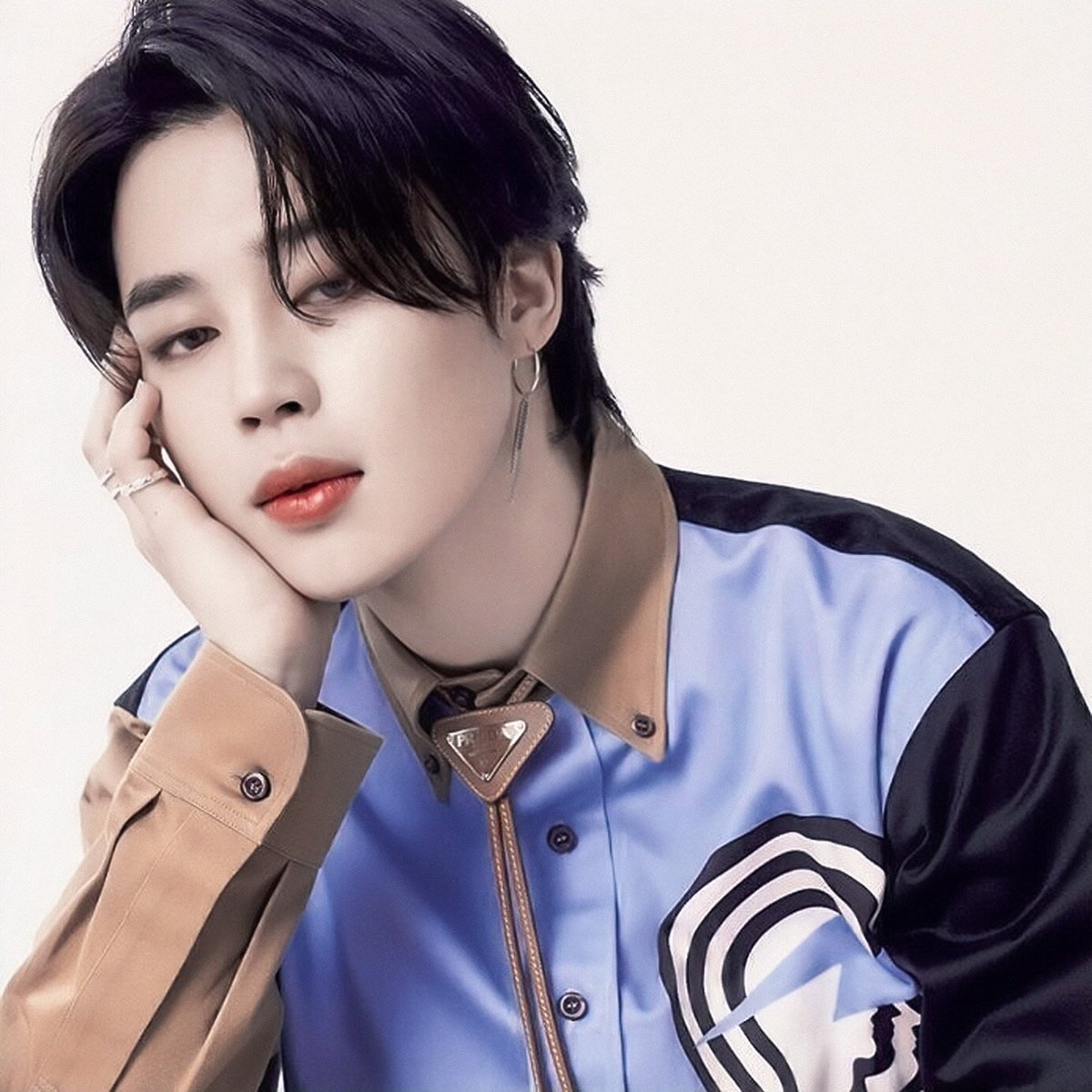 <a href="/BTS_twt/">방탄소년단</a> <a href="/JIMINILOVE952/">⟬⟭PARK JIMIN₁₃⁷⟭ 🐣#JIMIN 💛 ⟬ᴮᴱ 10시13분 #지민</a> 지민 아미님들 보라해요 건강하세요!!
지민이에게 편지글 죄송합니다 
착각하고ㅠ 방탄 트위터 트윗 하셨네요^^~
나랑 잘 아는 아미님이네^^~쪽지 절친
어쩜좋아 울어서 그만 했어용^^~웃어야지 
지민이처럼ᆢ☺️😭울면안돼요 이모티콘 
잘못이네요^^~지민이 위해서 열심히 고마워요💜 #BTSARMY #JIMIN