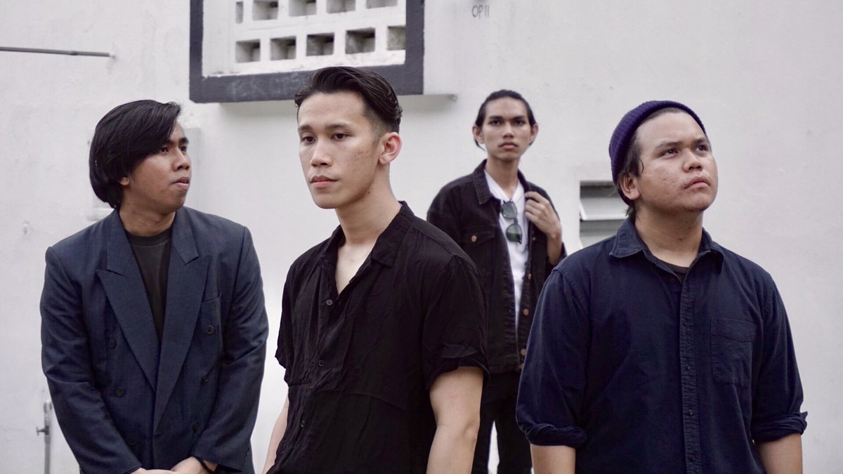 emptypagex's tweet photo. #TeamEmptyPage for #LAGAMAYA Showcase by @kelipanstore
Watch LIVE tomorrow at 9.00PM https://t.co/Z1EF5ddvzW