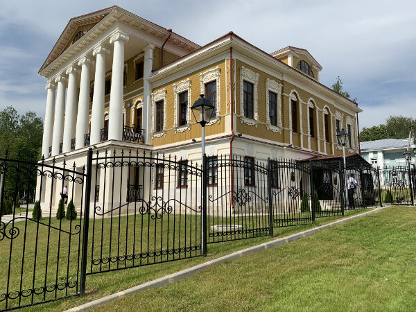 Дубна может стать территорией креативного развития
btula.ru/fn_580208.html

В Дубне торжественно открыли музейно-туристический комплекс "Промышленная усадьба дворян Мосоловых". После осмотра усадебного комплекса и прилегающей парковой территории, в Большом за... #Тула #БрендыТулы