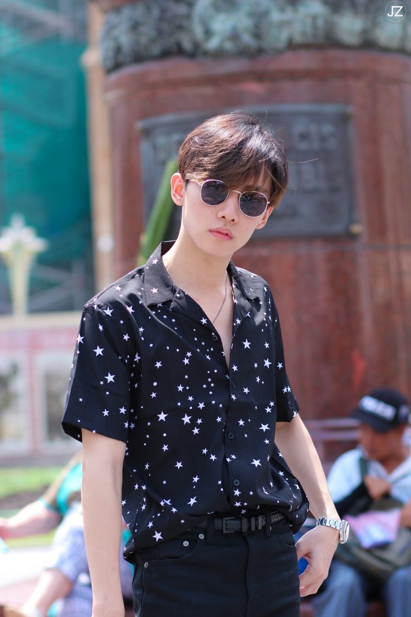 Today, I went running. Do you know how far I've run? I ran a shape that loves you.
#ใช่มาร์คหรือเปล่าที่น่ารัก
cr:logopic.twitter.com/SYte16XPMw
by ⟨비⟩ #10억뷰✨