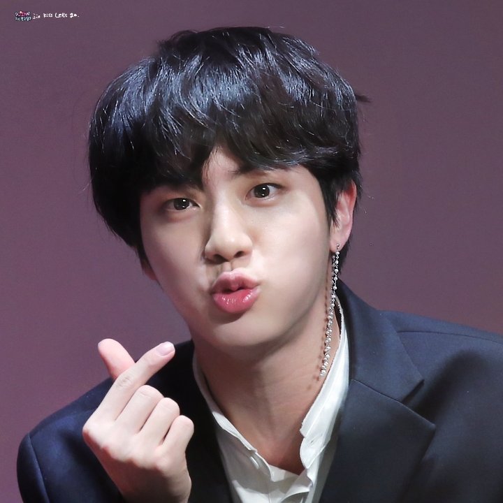 Jinnielogist's tweet photo. He can be                           And also 
Your baby :                            Your ... :

#SEOKJIN https://t.co/I4gAkhUOJe