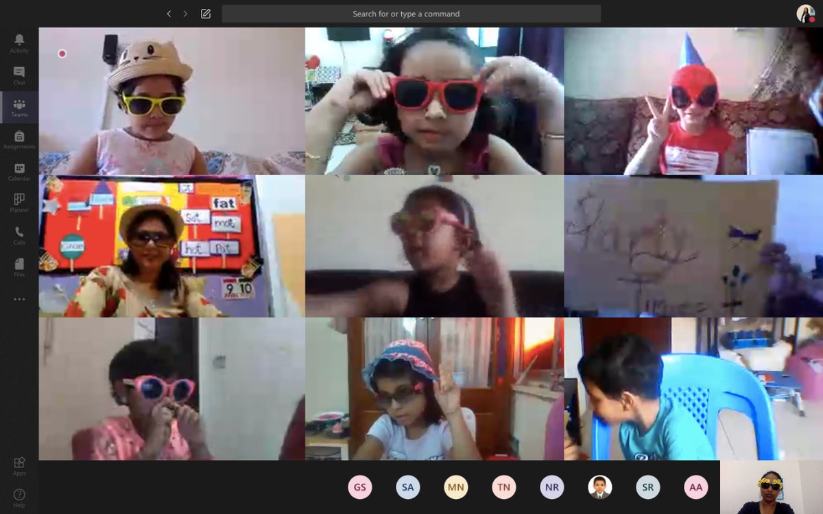 trincilla2's tweet photo. Virtual Class party. Had lots of fun. KG 2Hh https://t.co/J4WZWav7Gl