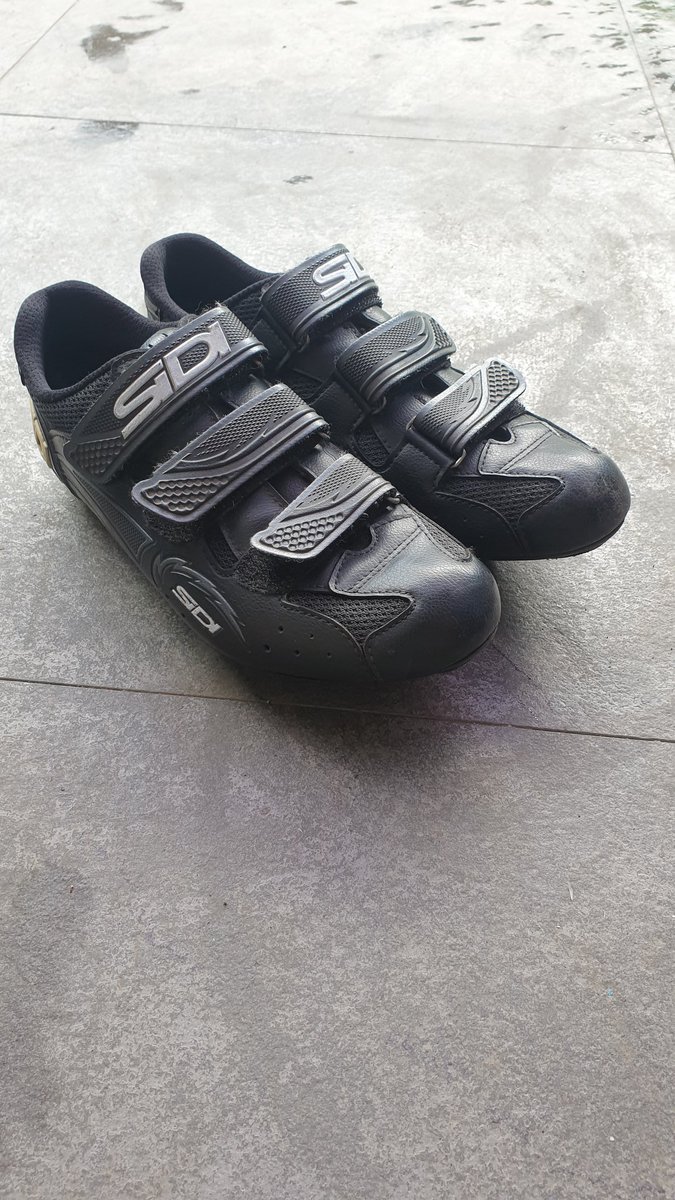 geraldyakbaaar's tweet photo. WTS sidi carbon millenium III size 42 good condition . Bandung #fnfjb 087821783878 https://t.co/BH9Jcg30L3 https://t.co/pJQY2ghLRH