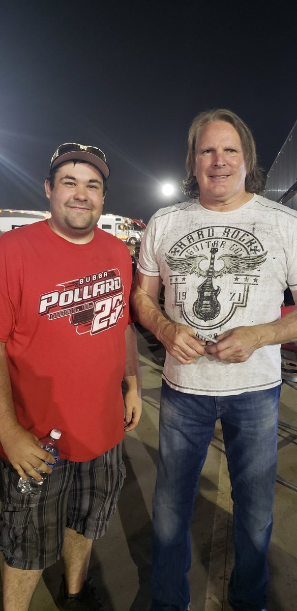 Thank you <a href="/Bloomquist_0/">Scott Bloomquist</a> for the pic tonight! Never q bad night when you get to see the #GOAT