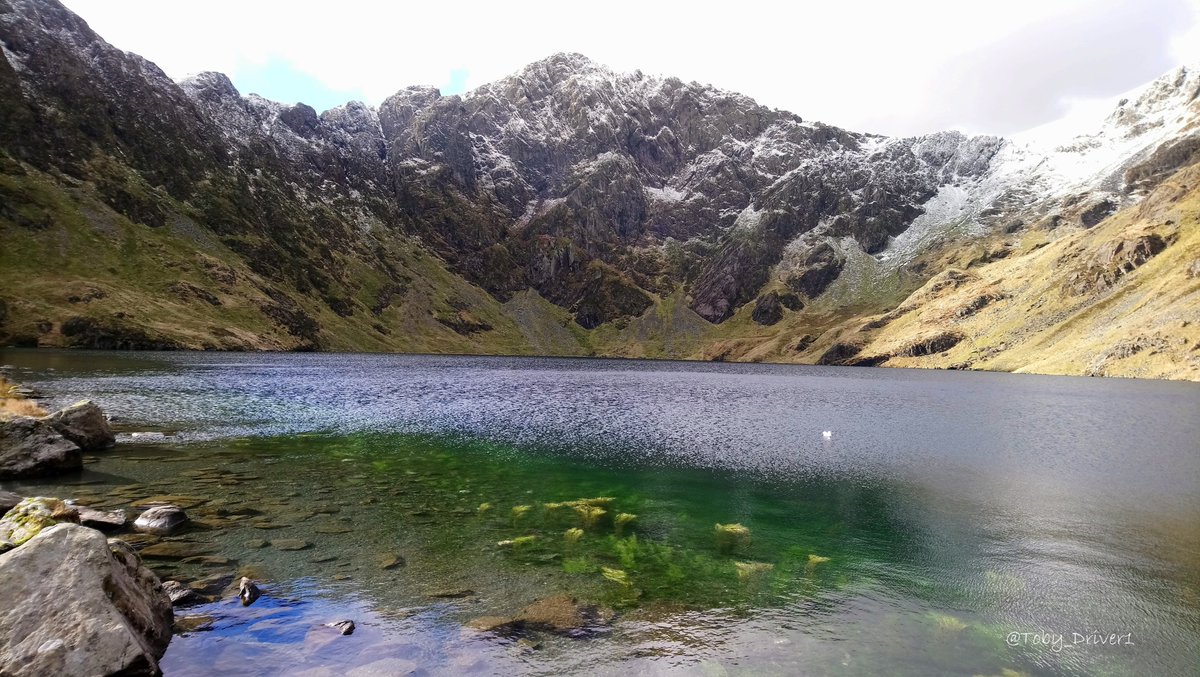 #MuseumsUnlocked The location of the hoard implies the mountain path was in use in prehistory. It's destination? Llyn Cau lake nestled in a spectacular cauldron-like setting below the summit of Cader Idris. It is likely that the lake held special significance in the Iron Age 2/3