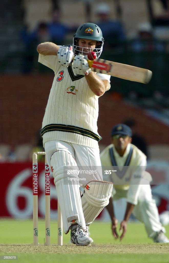  @imAagarkar and he responds in the best way possible by dismissing the last 4 batsmen all on his own. The score from 184/6 soon became 196 all out. The best wicket among these 4 was of Katich who was setup to play a bouncer away from his body. The pull, the catch and gone.