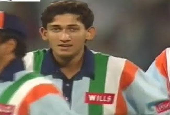 .. a slower one to fox Fleming and then reverse one to dismiss Millan. He later takes one more as Ind dismiss NZ for 202. ----Ind vs Aus, Melbourne,  @imAagarkar 6-42.His 6-41 in Adelaide was followed by 6-42 in Melbourne in 2004. The format was different this time.