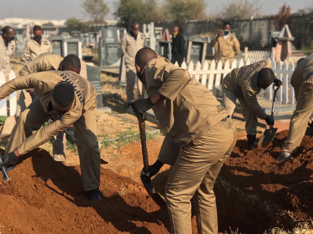 diphiridotcom's tweet photo. @Diphiridotcom are a one-stop service provider for all your labour requirements during your time of need. 
Become a member today and enjoy peace of mind.For R75 per month we provide:
• Grave closure
• Meal preparation
• Slaughtering cattle
• Washing dishes
• Waste management https://t.co/58yqmBbVNz
