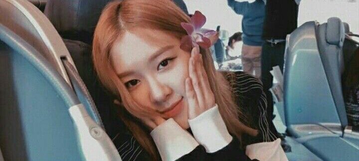 srslylisaa's tweet photo. 𝐰𝐞 𝐥𝐨𝐯𝐞 𝐲𝐨𝐮 𝐦𝐨𝐫𝐞 𝐭𝐡𝐚𝐧 𝐚𝐧𝐲𝐭𝐡𝐢𝐧𝐠 ☁️

#BLACKPINK #WeGotThisBlinks https://t.co/V02uzgVhLi