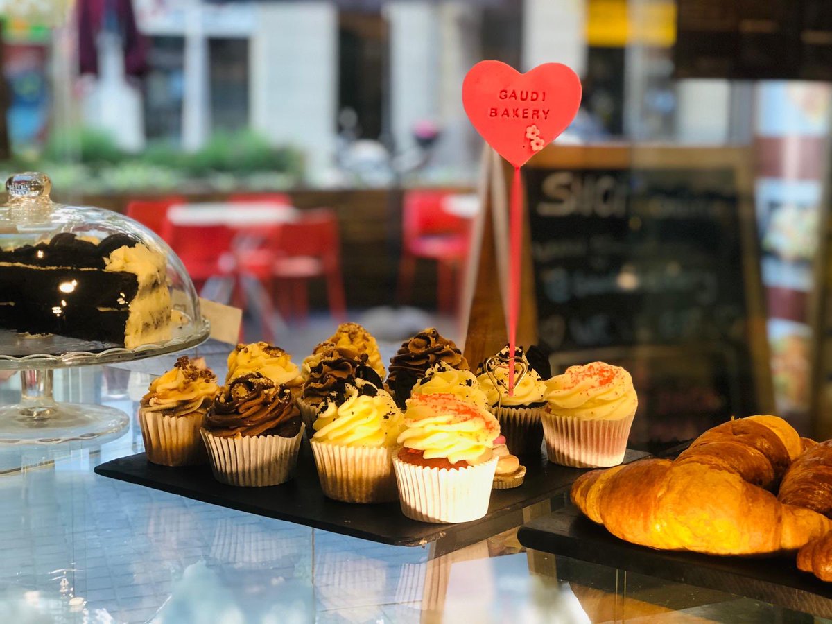Amb amor! 
#gaudibakery #barcelona #sagradafamilia #bakery