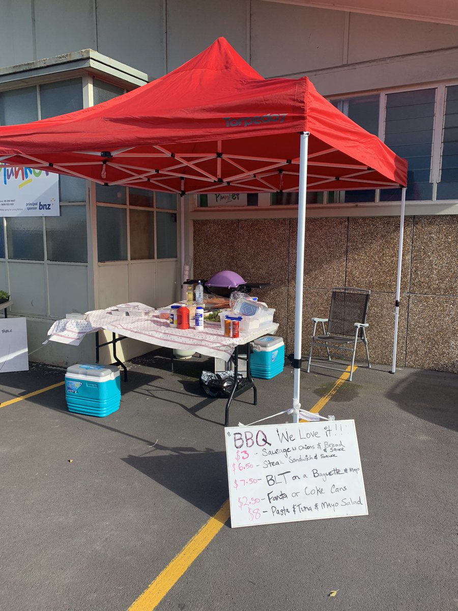 bbq_we's tweet photo. Looking good at the #Clevedon Village Markets today https://t.co/w5WqUD0scp