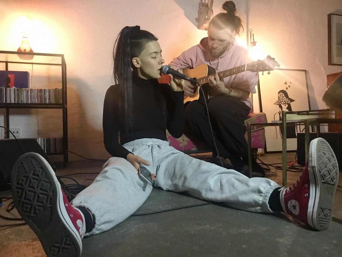 Frida Gold tweet media