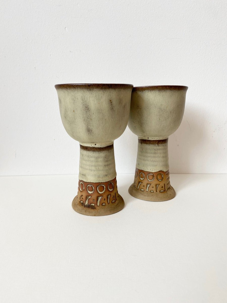 and before you can say "gnōthi seauton " Craft potters of the 70s were banging them out. Out of nowhere you couldn't move for medieval inspired pottery goblets!