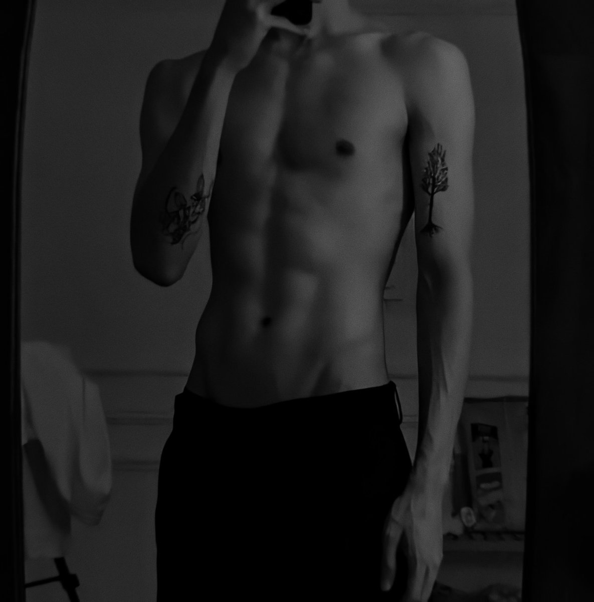 hellbl0od's tweet image. ```          ↝゛      𝐩𝐥𝐬 𝙧𝙚𝙢𝙚𝙢𝙗𝙚𝙧,                           ```
                   𝙮𝙤𝙪𝙧 𝐛𝐨𝐝𝐲 𝐢𝐬 𝐚 𝙏𝙀𝙈𝙋𝙇𝙀. ⛓️ 
                                    #SS