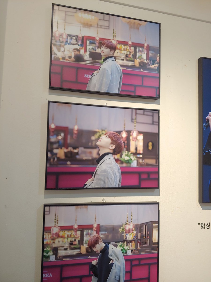 ci2ze's tweet photo. 진짜로 여기가 최고에요,,,,, 
입장하자마자 천국이 따로없었어요ㅠ 
이쁜사진들 너무 많아서 못고르겠어요,,, 
전시회 열어주시느라 고생많으셨습니다:) 💜💜
#연태 #정연태 #YEONTAE 
@Mellowcolor_yt @BlueDawn_920706 https://t.co/5rncjUk7tr