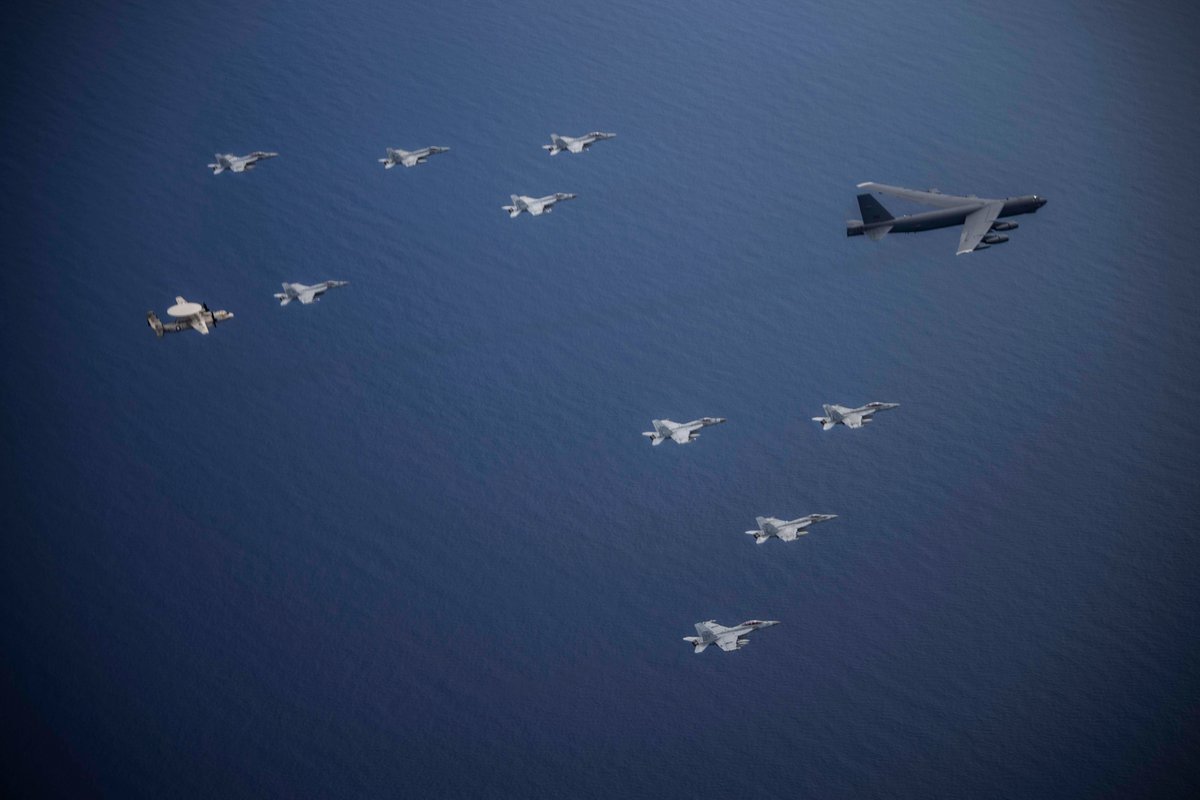 PACAF's tweet photo. A B-52 exercises Dynamic Force Employment with the @USNavy in the South China Sea. #FreeandOpenIndoPacific #airpower 

https://t.co/QNPTmlRAh7 https://t.co/wCglVBshfS