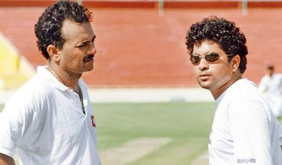In this Gurupurnima day ,a throw back to the Indian team coaches who once played with or against  @sachin_rt Madan Lal: In 1988-89 ranji trophy semi,Sachin faced Delhi veteran Madan Lal.He played a classic straight drive against him, a short which made evryone note Mumbai boy.