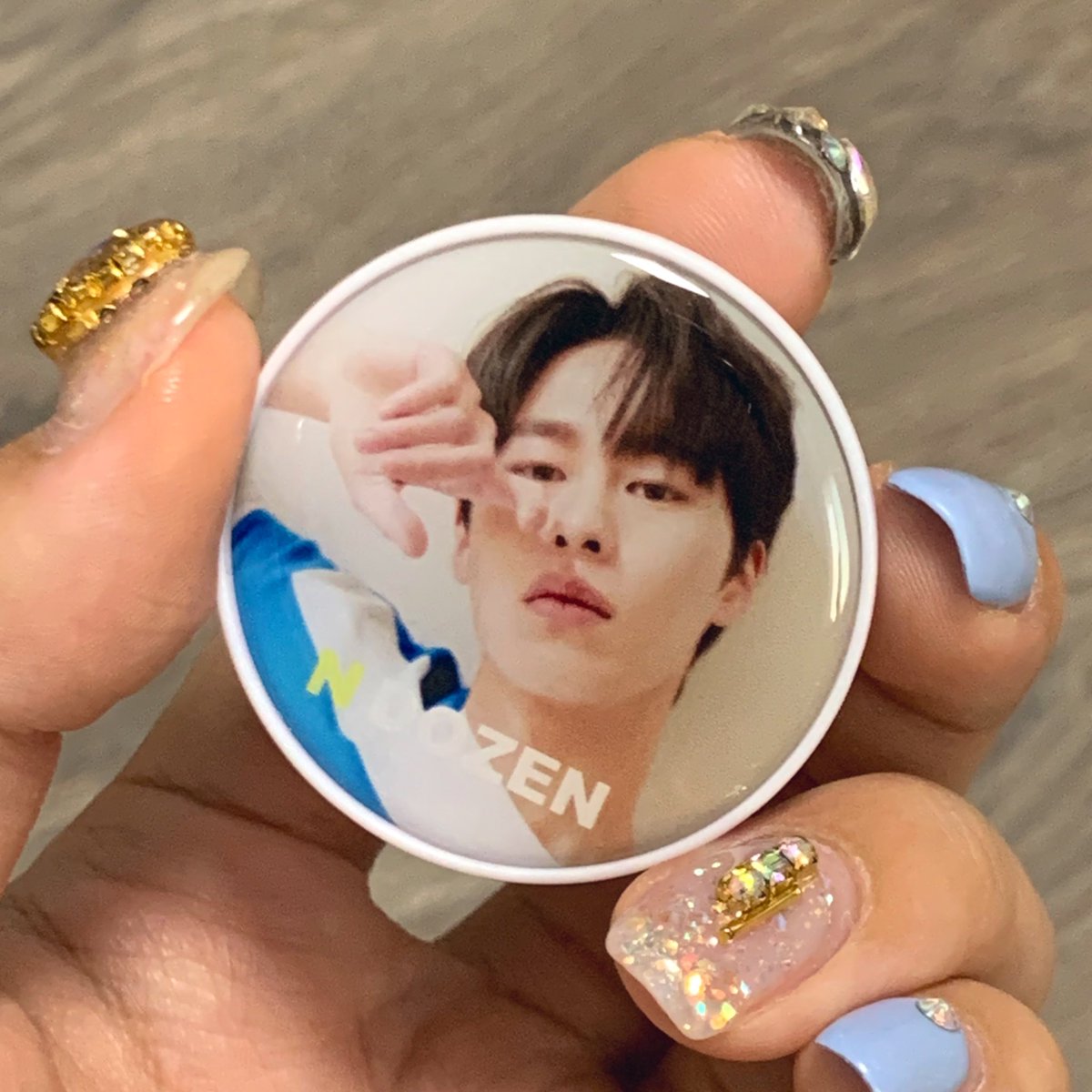 __jwl_'s tweet photo. 당첨돼서 받았던 그립톡 무료이벤트해요🤩 이벤트 무지 오랜만•••
이미 사용하고 있는 그립톡이 있어서 저보다 더 예쁘게 잘 써주실 재욱마을 분께 나눔하려고 합니다😊 새상품이고 20일에 현재 진행중인 키링/증사/스티커 주문마감 후에 발송할 때 같이 보낼게요💖 참여방법은 rt+멘션 !

#이재욱 https://t.co/Y66U1NXGL2