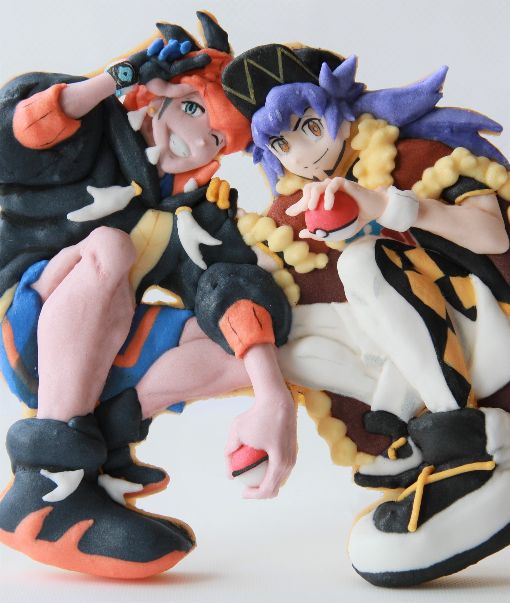 Whip Sugar ホイップシュガー お菓子なyoutuber 皆様 本日アニポケにダンデ さん キバナさん登場のため 妻がアイシングクッキーでフィギュアみたいな二人を作りました クリックして見てください キバナさんのすね 指先 骨や筋肉まで感じるクッキー