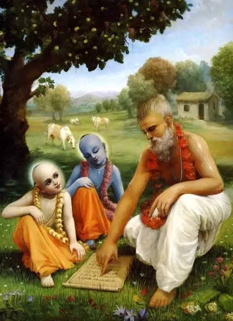 In Dwapara Yuga, sri Krishna had received education from Guru Sandipani along with his brothers Balarama & Sakha Sudama in this Gurukul. Sri Krishna had learned 16 arts & 64 disciplines in 64 days. Rupam vyas ji, a sandipani descendant, pujari of the ashram told that..