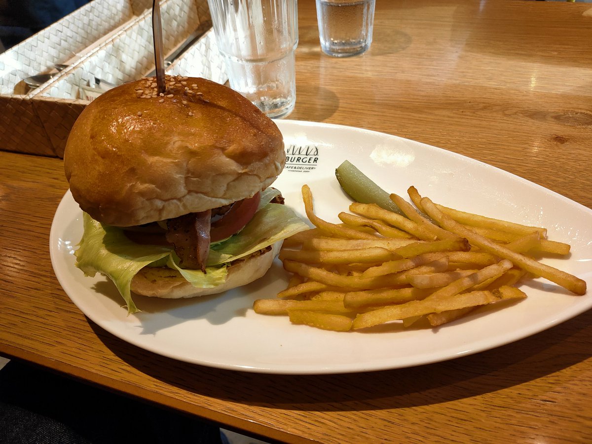 ma02325's tweet photo. ばーがーばーがー https://t.co/EOLRSmVRf9
