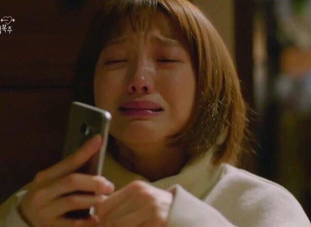 _jigeumbuteo's tweet photo. wonwoo enjoying                     meanwhile
the stage                            carat right now https://t.co/fcIltfJtzM