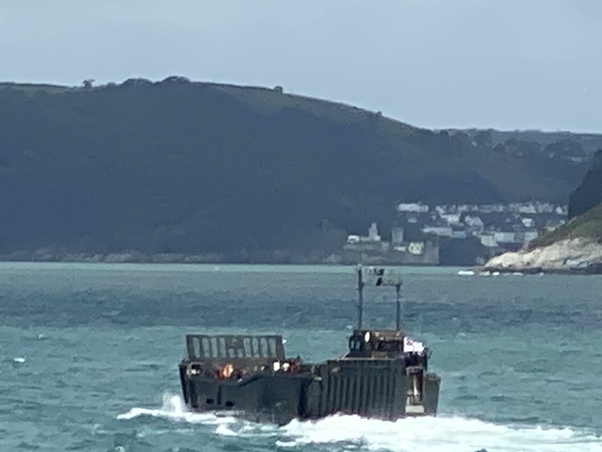 Sunday morning at action stations and we launch the Landing Craft Utility into @DartmouthBRNC. These chariots will collect Officer Cadets who are joining us today to commence Initial Sea Training. We look forward to welcoming you onboard later this morning @CaptainRReadwin