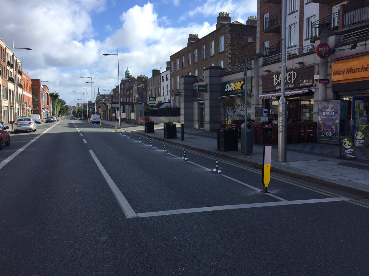 patomahony1's tweet image. Brand new (semi?) permanent separated #bicyclelanes just gone in this morning on Lower @RathminesD6 Rd. Well done @DubCityCouncil. Happy cycling, folks. 🚲
cc @loureports @dublincycling @IBIKEDublin