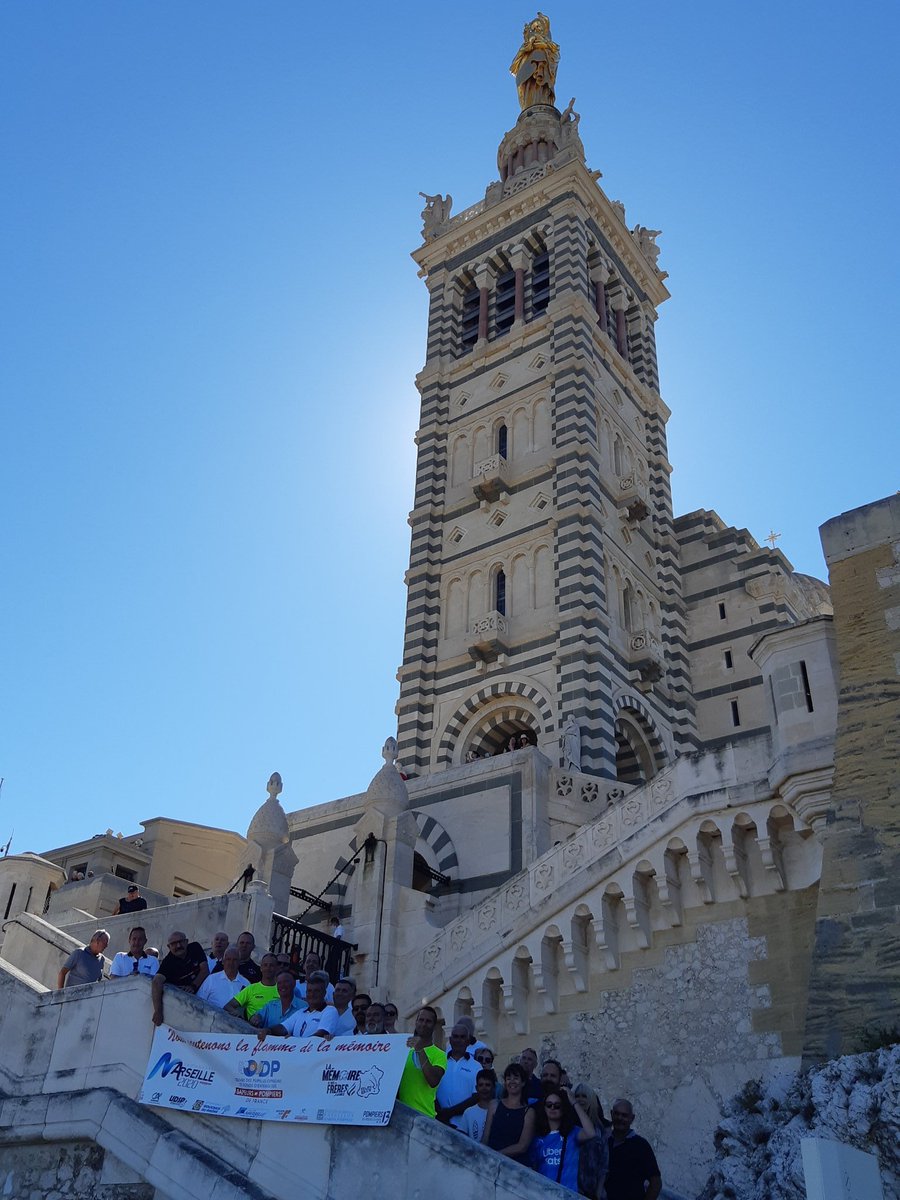 UnionPompiers13's tweet photo. Les animateurs du congrès #COM2020 se sont rassemblés à Notre-Dame de la Garde afin d'invoquer son aide et sa protection pour l'organisation et la réussite du #CNSPF2020. 

Une bénédiction a été faite dans la Basilique afin de bénir ce rassemblement unique et inédit 🙏 https://t.co/dW1wo6h7nN