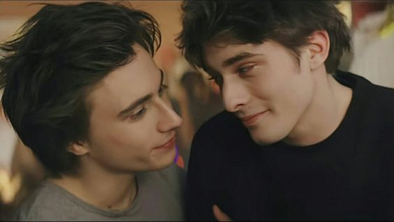cnbksnhn's tweet photo. whatever adaptation may be their story will always be particularly beautiful. 😭😭
#evak #sobee #martinico #elu
#SKAM #wtfock #skamitalia #skamfrance https://t.co/U5nr4zBkGc