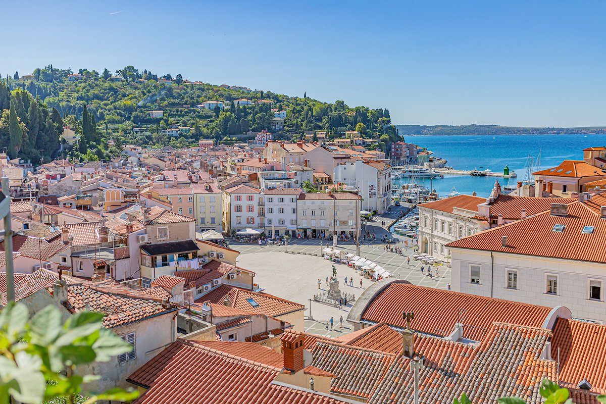travel_slovenia's tweet photo. PIRAN, Slovenia - known as the Pearl of the #Adriatic Sea, the charming coastal town of #Piran is undoubtedly one of the most popular #vacation #destinations in #Slovenia. (photos: Jan Godec, Mediaspeed #photography) #Travel #ifeelsLOVEnia https://t.co/2RWOWKZKxr