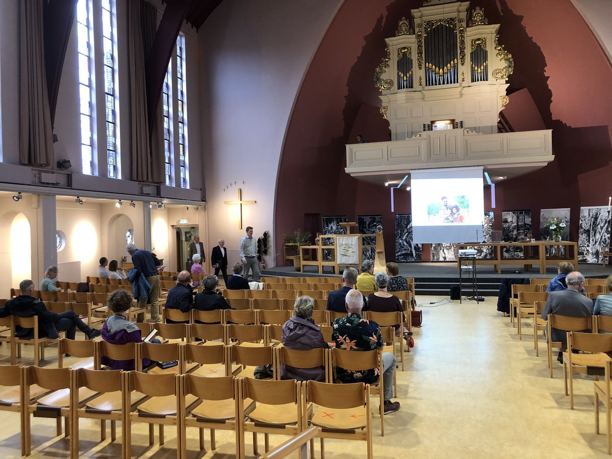 Tuindorpkerk's tweet photo. De kerk is weer open https://t.co/QvCrzKDnlE