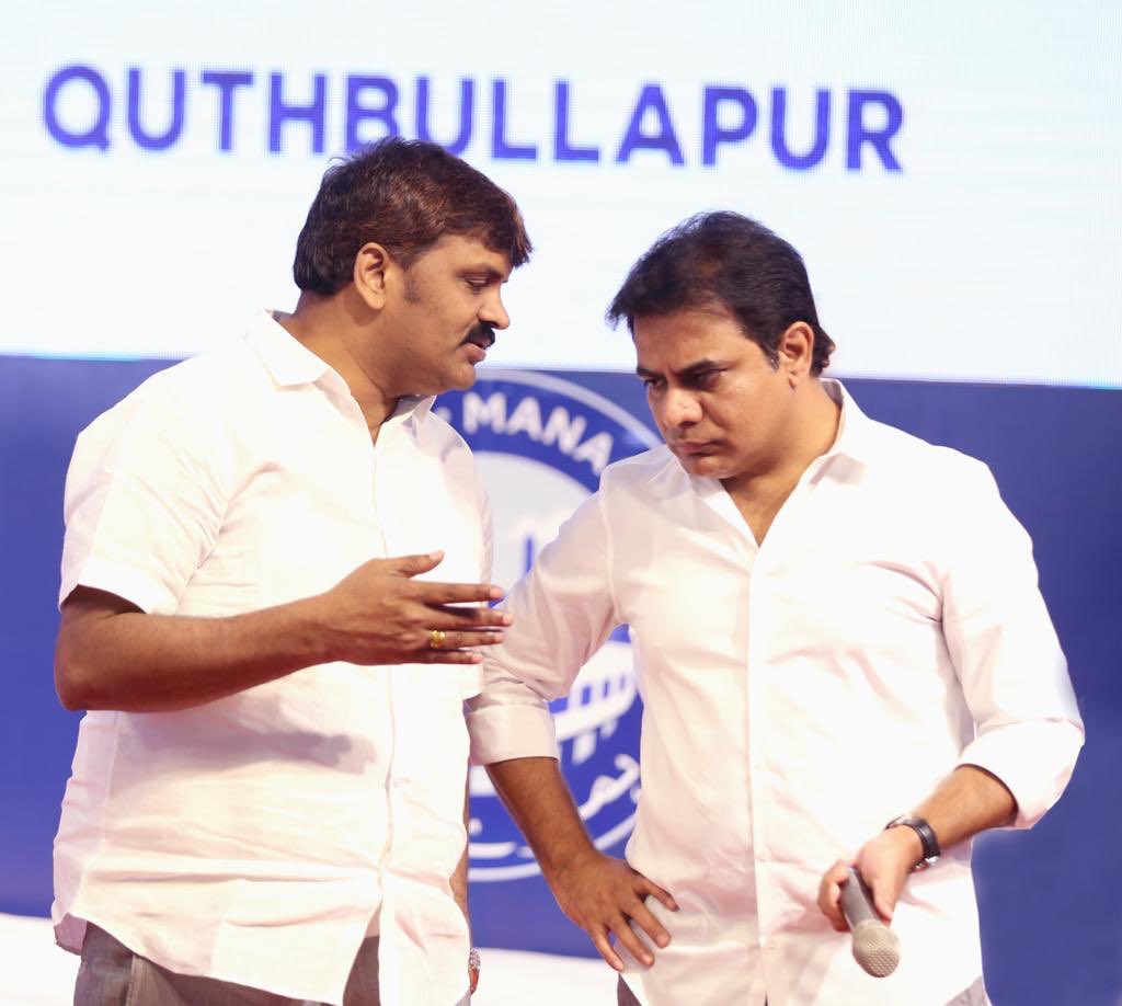KTRBRS's tweet photo. Many returns of the day to Mayor Hyderabad @bonthurammohan Garu who celebrates his birthday today🎂

Wishing you a happy, healthy, peaceful and a long life in public service brother 👍 https://t.co/7V2luMSBsD