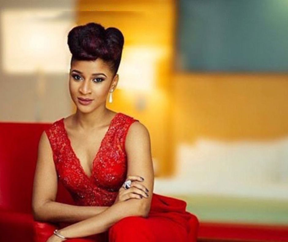 DJROZAYAFRICA's tweet photo. #kanye is the man #kanyewestforpresident and  #adesua is my favorite actress #oscars2021 cant wait 
@AdesuaEtomiW
 getting the award #International african most respected https://t.co/tsxZ6kNhkd