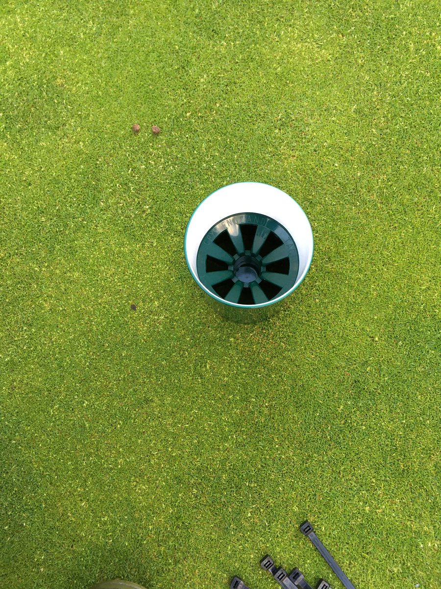 coxy135's tweet image. New logo flags,pins and cups already to go out for president day. Cheers @TacitGolfUK top work 👍#golf #golfcourse #logoflags #pins #cups #greenkeeping #summer #sunday #work #picoftheday @MarketDraytonGC