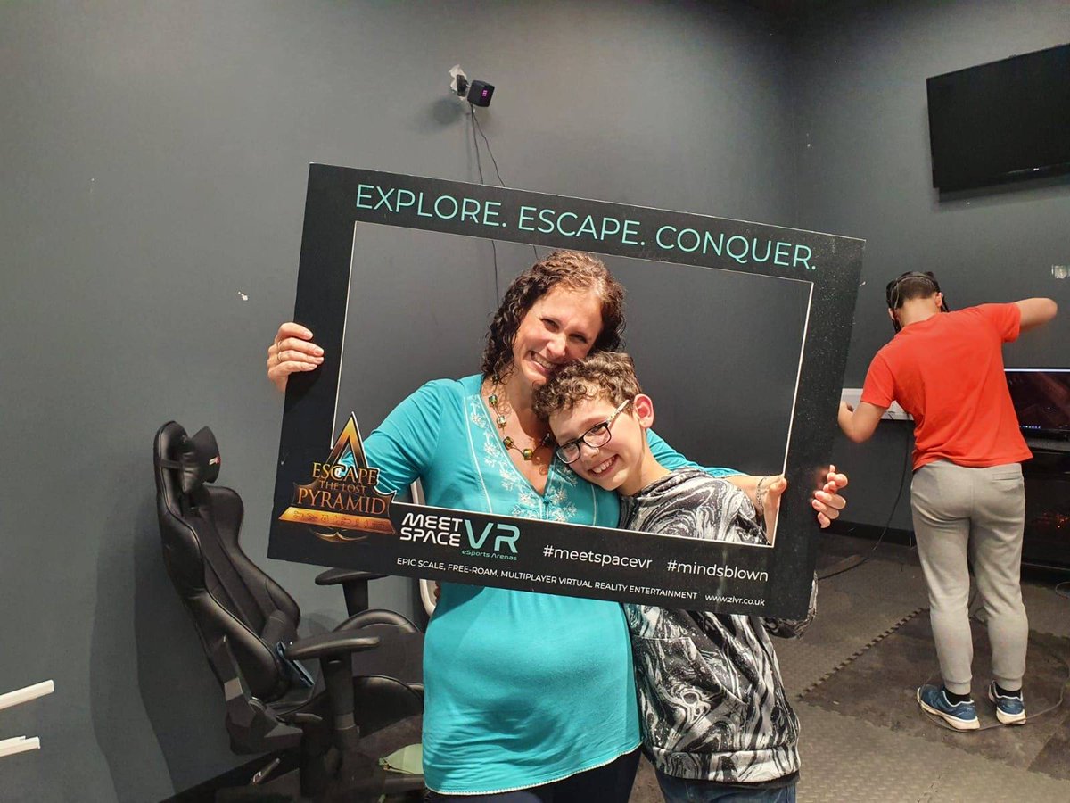 meetspacevr's tweet photo. Congrats on Escaping yesterday! Great family fun time. #meetspacevr #coolthingstodo #nottingham #mindsblown https://t.co/H8hixsbqCf
