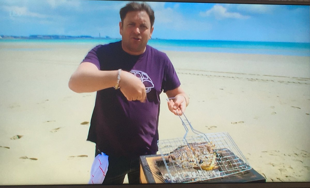 CarlyCharteris's tweet photo. What a better way to start a Sunday than a bit of @jamesmartinchef on itv this morning #IslandsToHighlands on beautiful @VisitJerseyCI get there this year with @PHTRADE1 🇯🇪🇯🇪🇯🇪 https://t.co/cOx1Krrcbs