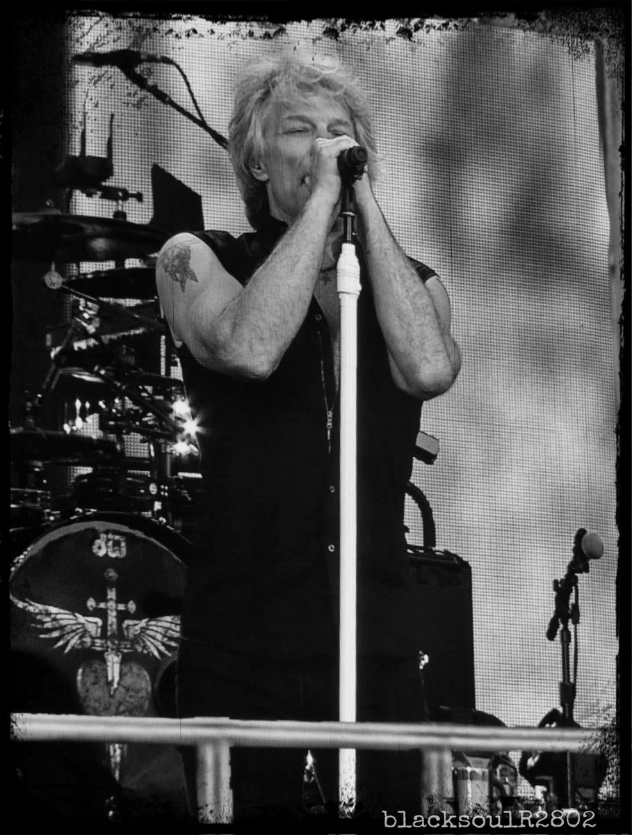 One year agoJuly 5th 2019Munich olympic stadiumWhat a night with wonderful people in the crowd and the love of my life on stageBest band ever #BonJovi  #foreverandaday