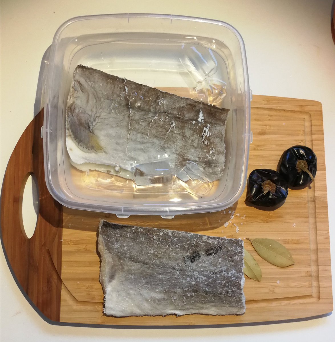PMonty18's tweet photo. Intertwining traditions and cultures criss-crossed and where shaped by North Atlantic in it environmental historical development. Cod featuring heavily in the the food cultures of nations such as Spain and Portugal with wide range of dishes. #norfish @TCEHTCD https://t.co/fpobSskKgP