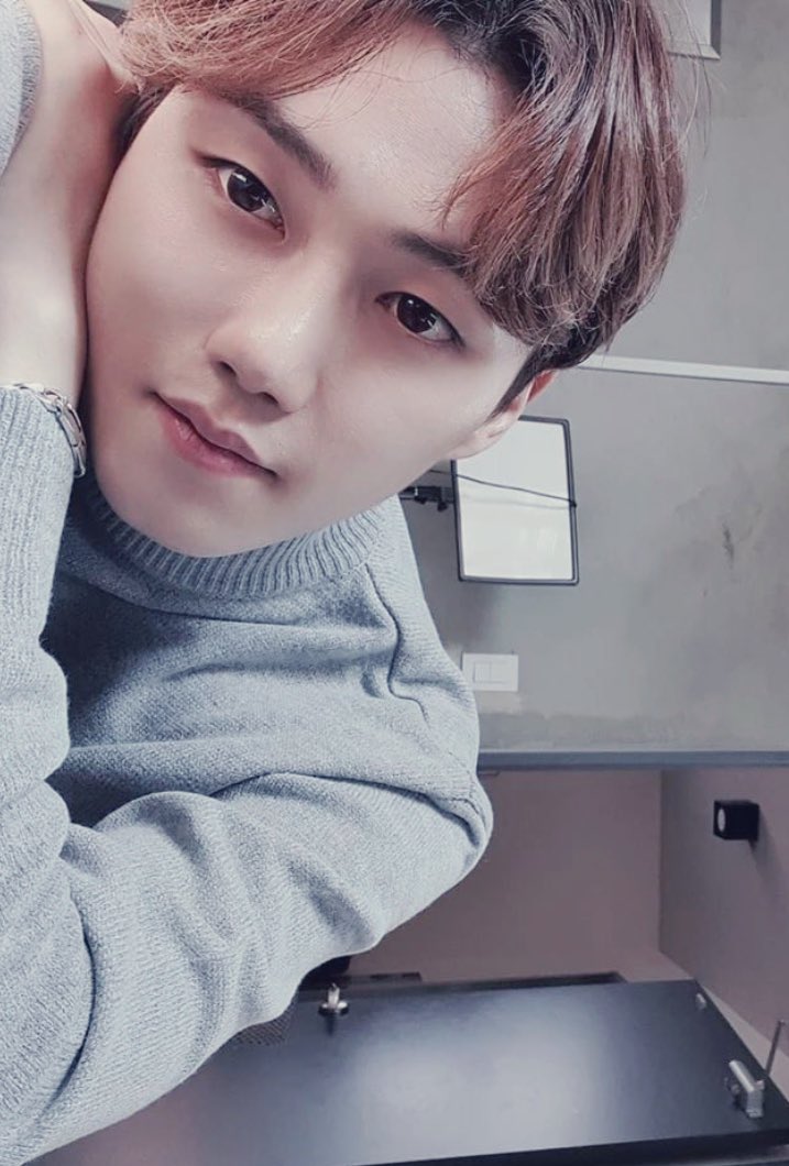 dia_diamanta's tweet photo. ~All the Windows to my heart are open only for you, the one and only rose that grows behind them~ ๐ฅฐโฅ๏ธ
#vampzselcaday #vav #baron #stanvav #VAVslaps ๐ฅฐ๐ฅฐ https://t.co/qpod90qvti