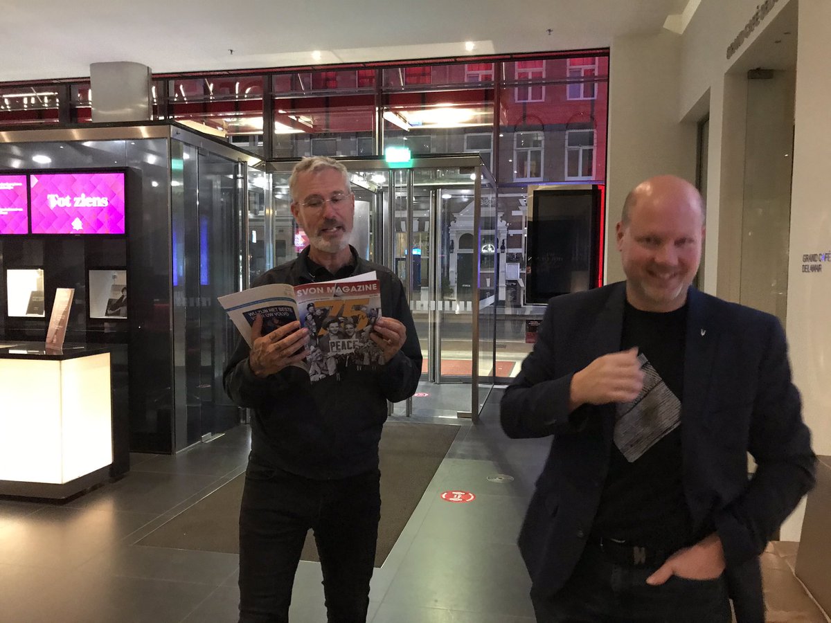 Voor de huidige uitgave van ons magazine mochten we putten uit het Vrijheidscollege van <a href="/EricCorton/">Eric Corton</a>. Het was er nog niet van gekomen om het blad aan hem te geven, maar nu is het overhandigd conform de huidige maatregelen.