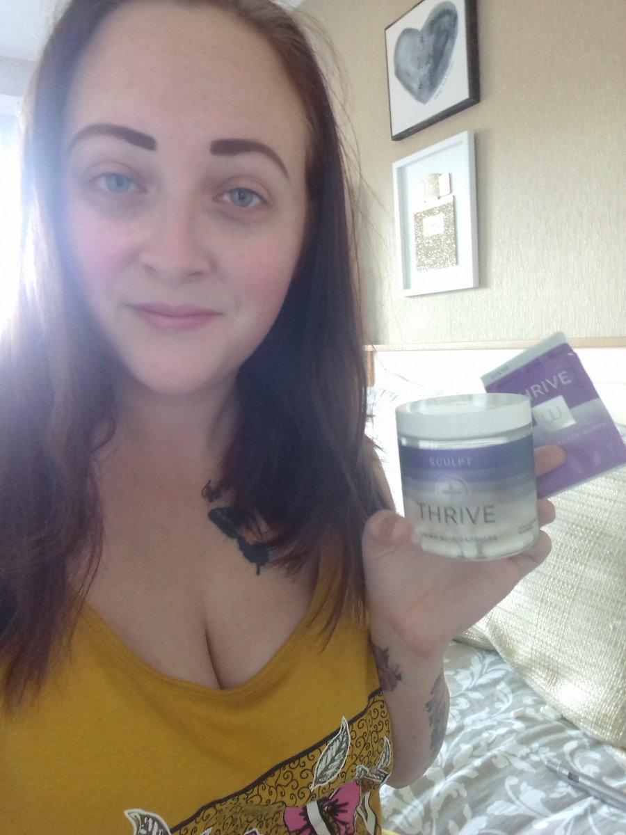 Jacquelinemcd26's tweet photo. Good morning Thrivers 💪💗
Today's Routine is my favourite😊
Sculpt &amp; Lifestyle Capsules ♥

Drop a Comment below or Picture to see what's your morning routine 🌞⤵

#thriveexperience #levelthrive #sculpt #LifestyleCapsules https://t.co/gYkoXTFgli
