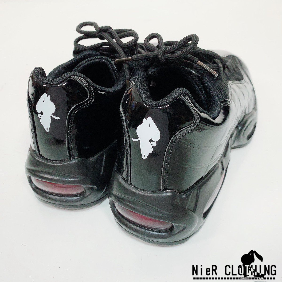 NieR_tokyo's tweet photo. 🎁本日〆切プレゼント企画🎁

【NieR Men's BLACK SHOES】

🎊4名様にプレゼント🎊

サイズはご当��時に25.5〜29cmからご選択頂けます。

◼応募方法
フォロー(@NieR_tokyo) &amp; RT
◼締切〆  本日24時

※鍵垢の方も対象内です。

是非ご参加ください🙇‍♂️🙇‍♀️ https://t.co/8BZh3BfgiV
