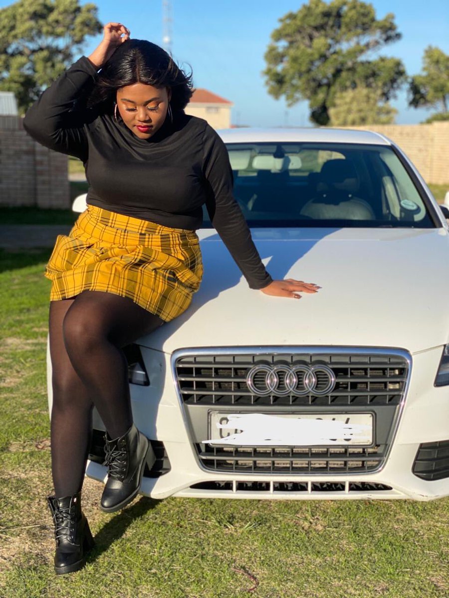 simieyumata's tweet photo. My family pitched up at my res with my new car 😭😭 I’m so grateful 🥺🥺♥️ https://t.co/yVBaNDdYiI