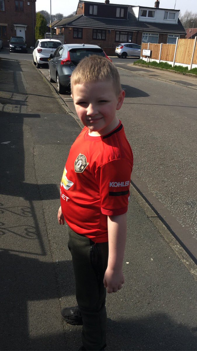 ChallinorKym's tweet photo. @MarcusRashford thank you for everything you have done for millions  of families from your biggest fan kayden and his mum Kim thank you 🙏😀 xx https://t.co/72FstDO1GC