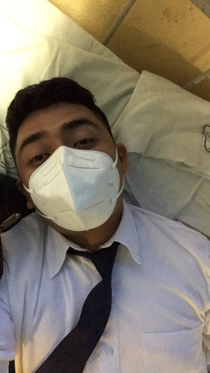 Sriano_Roberto's tweet photo. Sobreviví a mi primer guardia 🤩
#MIP1 https://t.co/3nNVbM3o7g
