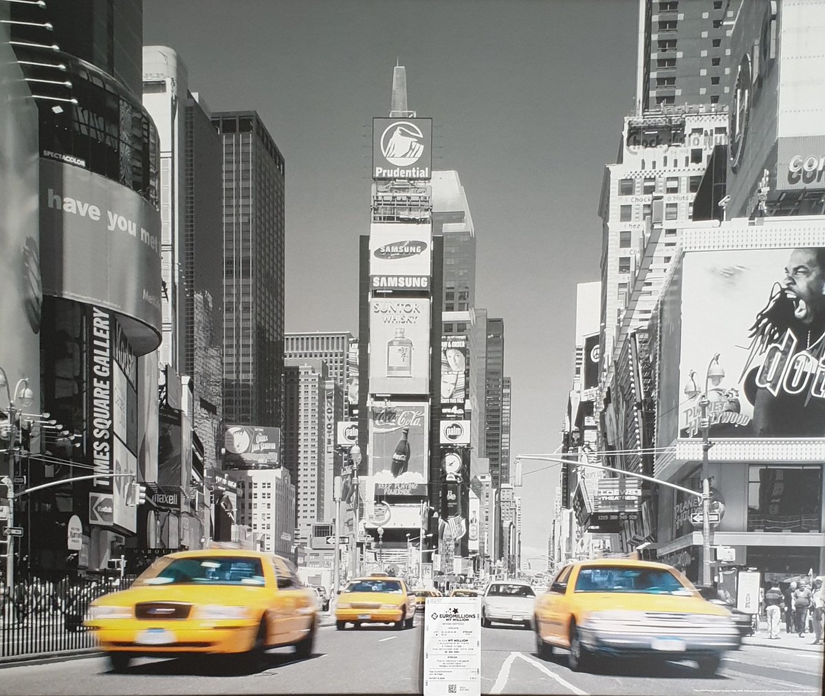 pocket550's tweet photo. 🤑🤑 Ah si j'étais richeeeeeee 🎼🎶🎵 la la la laaaaaaaaaa !!!! J'irais un jour à NEW YORK avec toi 🤣🤣🤣🤣
#megajackpoteuromillions #quelmillionnaireserezvous 🍀🤞💝 https://t.co/9h1hXN6UHy